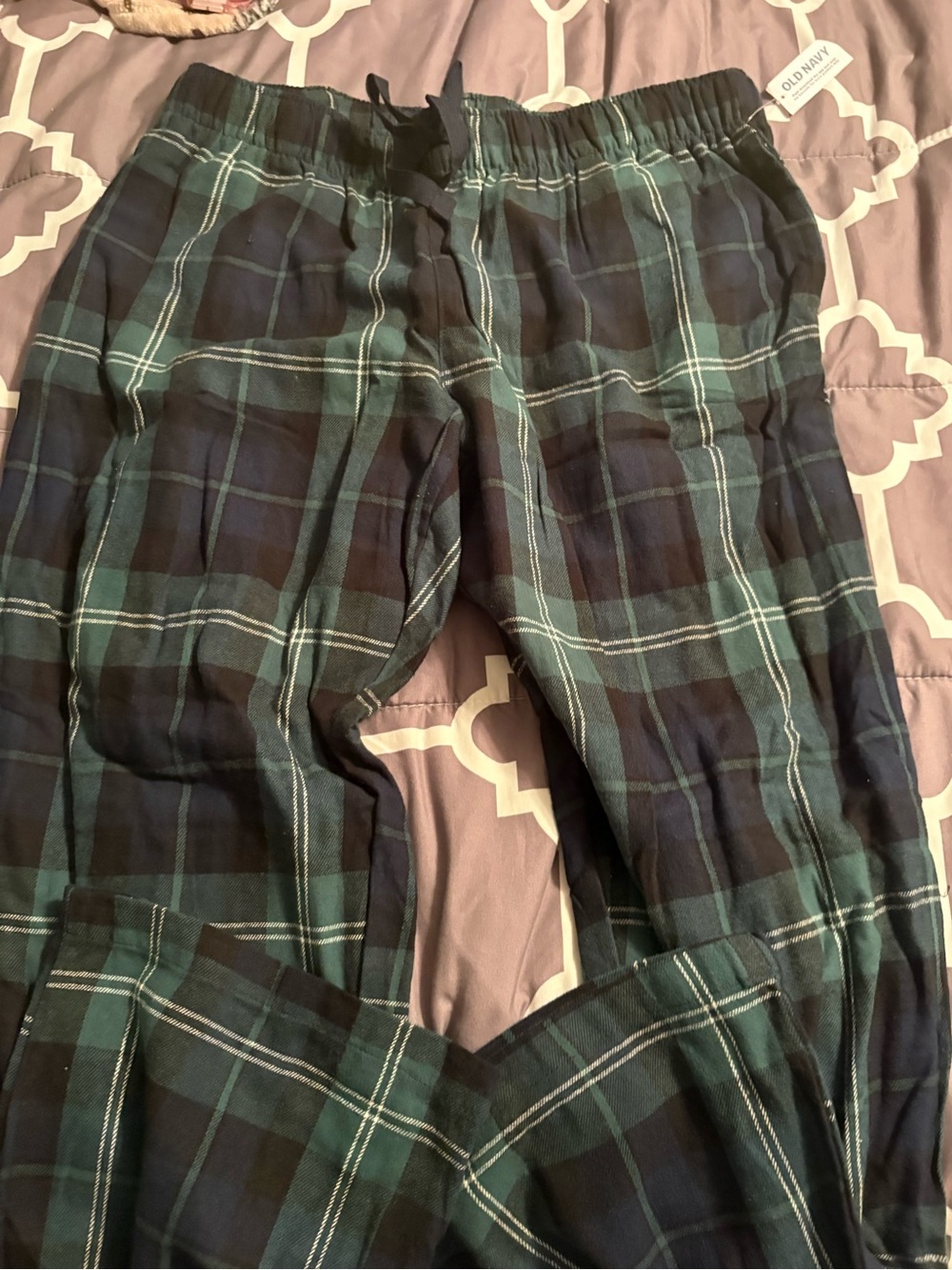 Old Navy Green and Black Plaid pajama pants